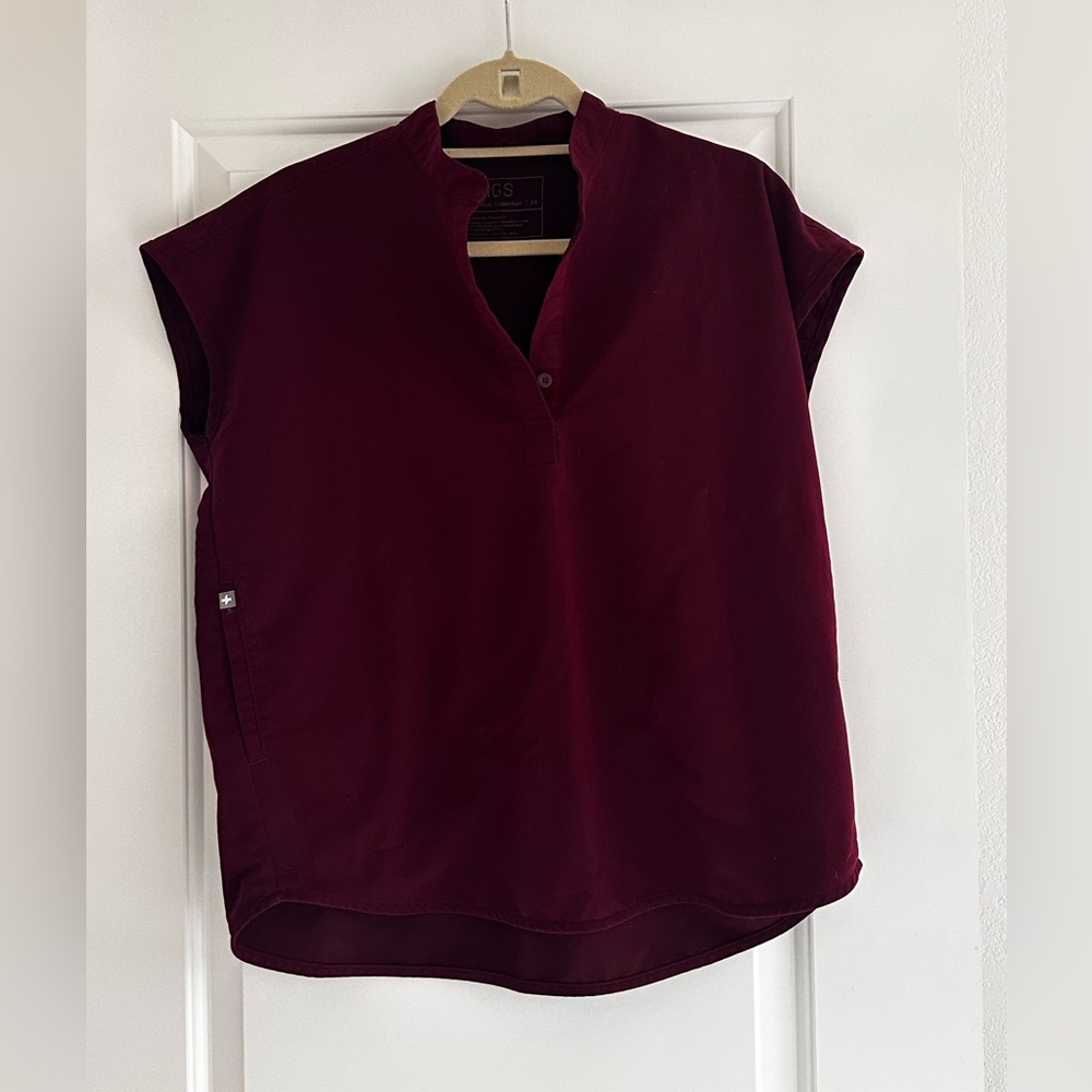 Figs Burgundy Scrub Top